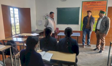 नाहन:अस्सिटेंट कमिश्नर ने जमा दो स्कुल जाबल का बाग़ का औचक निरीक्षण किया...