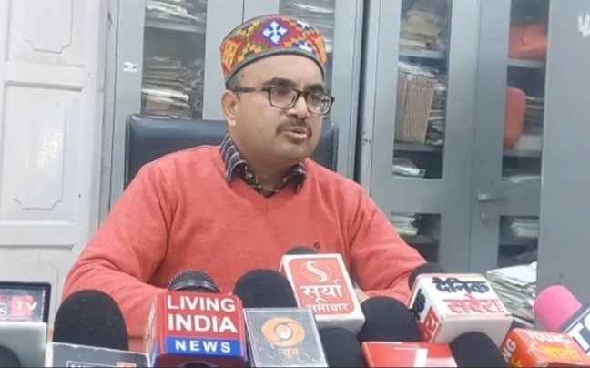 नाहन : एसड़ीएम शहर में अवैध पार्किंग औऱ तहबाजारियों पर कसेंगे  शिकंजा, बनेगा एक्शन प्लान,  मीडिया को दी जानकारी..