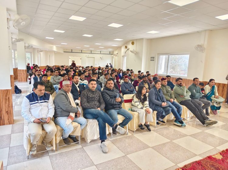 नाहन : सोशल मीडिया के समाज पर प्रभाव और देश निर्माण में क्रिएटर्स की भूमिका पर मंथन