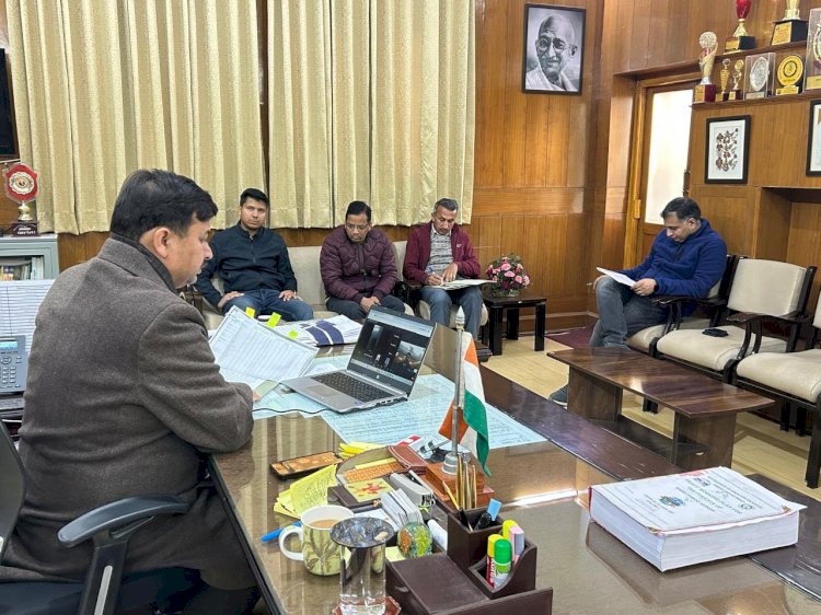 31 मार्च तक निपटाएं राजस्व से संबंधित लम्बित मामले : उपायुक्त