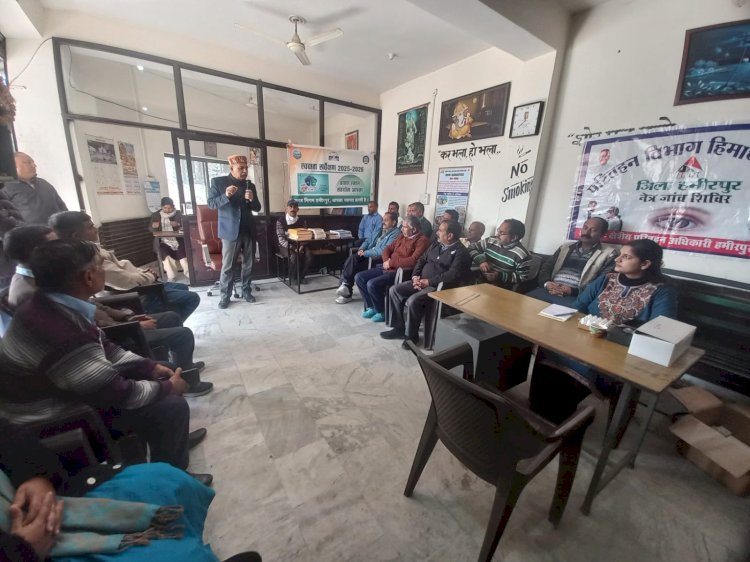 टैक्सी और बस चालकों को दी स्वच्छता सर्वेक्षण की जानकारी