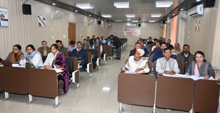 जिला परिषद की त्रैमासिक बैठक आयोजित, विकास कार्यों की व्यापक समीक्षा और जनहित से जुड़े अहम मुद्दों पर चर्चा