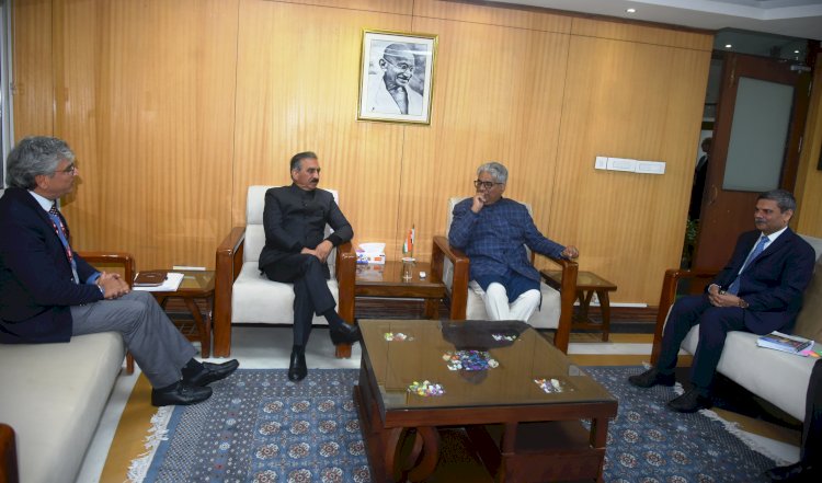 मुख्यमंत्री ने केंद्रीय पर्यावरण, वन एवं जलवायु परिवर्तन मंत्री से भेंट की