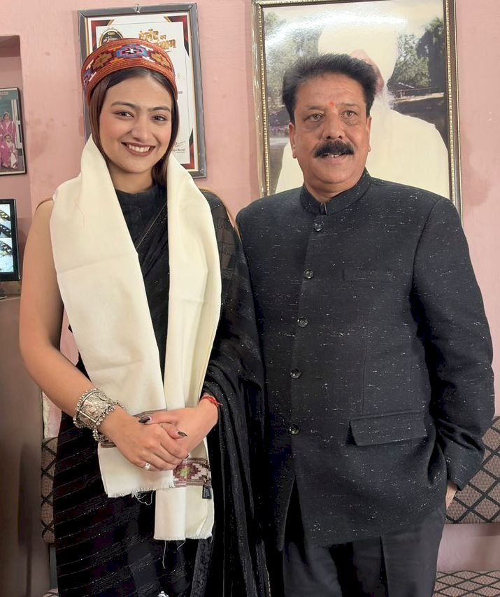 जल प्रबंधन बोर्ड के उपाध्यक्ष ने विंटर क्वीन स्नेहा शर्मा को किया सम्मानित