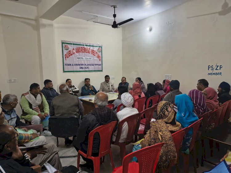 नगर एवं ग्राम योजना विभाग ने बहडाला पंचायत घर में लगाया जागरूकता शिविर