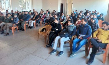 वन अधिकारों की जानकारी देने के लिए शोघी पंचायत में आयोजित किया जागरूकता कार्यक्रम