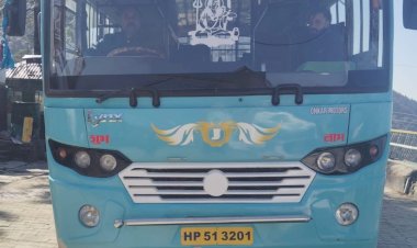 शिमला: आरटीओ ने निजी बस को जब्त किया, बिना वैध दस्तावेजों के चलाई जा रही थी