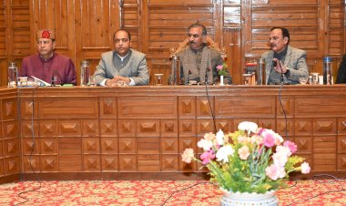 रोज बैठकें बुला रहे मुख्यमंत्री, लेकिन उन्हें खुद नहीं पता कि करना क्या है : जयराम ठाकुर