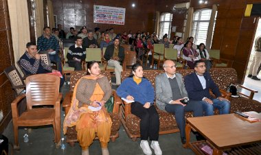 बाल संरक्षण विषय पर जिला स्तरीय जागरूकता कार्यशाला आयोजित
