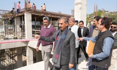 मुख्यमंत्री ने किया निर्माणाधीन जसकोट हेलीपोर्ट और बस अड्डा हमीरपुर का निरीक्षण