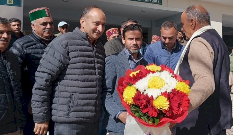 कुलदीप सिंह पठानिया ने शिमला में संभाला कार्यभार