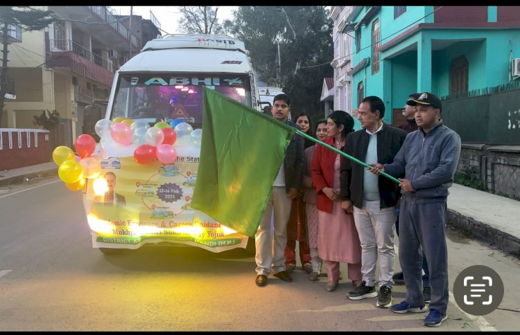 मुख्यमंत्री सुखाश्रय योजना के तहत 18 विशेष योग्यता प्राप्त बच्चों का शैक्षणिक भ्रमण दल रवाना