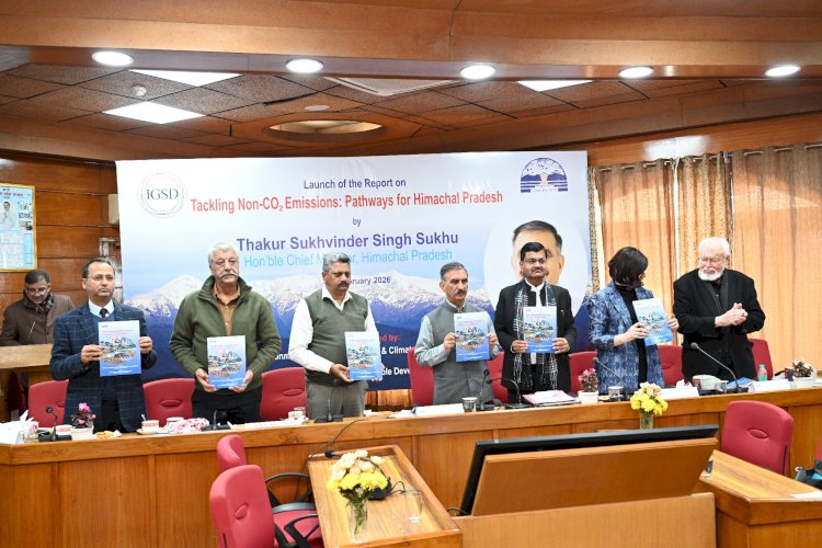 अप्रत्याशित बादल फटने की घटनाएं और सिकुड़ते ग्लेशियर जलवायु परिवर्तन के संकेतः मुख्यमंत्री