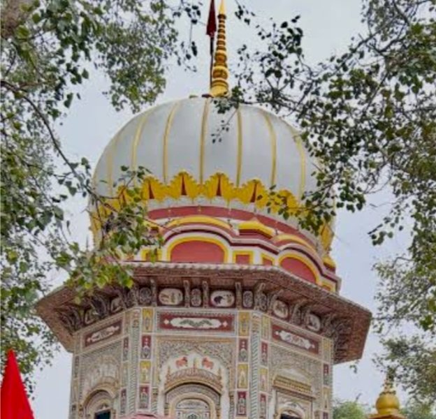 नाहन: चंद्र ग्रहण के चलते 3 मार्च को बाला सुंदरी मन्दिर त्रिलोक पुर के कपाट दिन भर बन्द रहंगे...