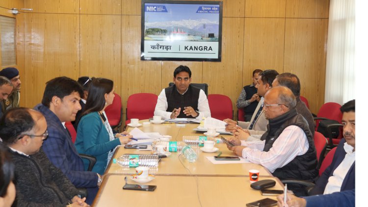 नशा तस्करों पर कड़ी नजर, अवैध कब्जों पर भी हो रही कार्रवाई: उपायुक्त