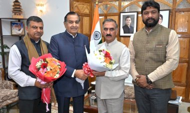 राज्य अनुसूचित जाति आयोग ने मुख्यमंत्री से की भेंट