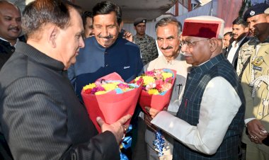 राज्य सरकार ने राज्यपाल शिव प्रताप शुक्ल के सम्मान में आयोजित किया विदाई समारोह