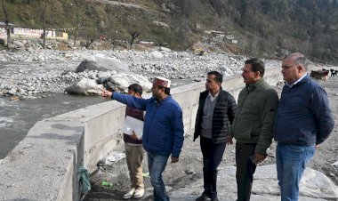 सचिव डॉ अभिषेक जैन ने किया कार्यों का निरीक्षण, कहा वैज्ञानिक एवं प्रभावी तरीके से हों बाढ़ सुरक्षा के कार्य।