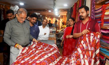 राज्यपाल ने नई दिल्ली में हिमाचल एम्पोरियम का दौरा किया