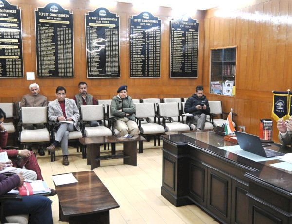 जिला में निरंतर हो रही घरेलू गैस की आपूर्ति - उपायुक्त