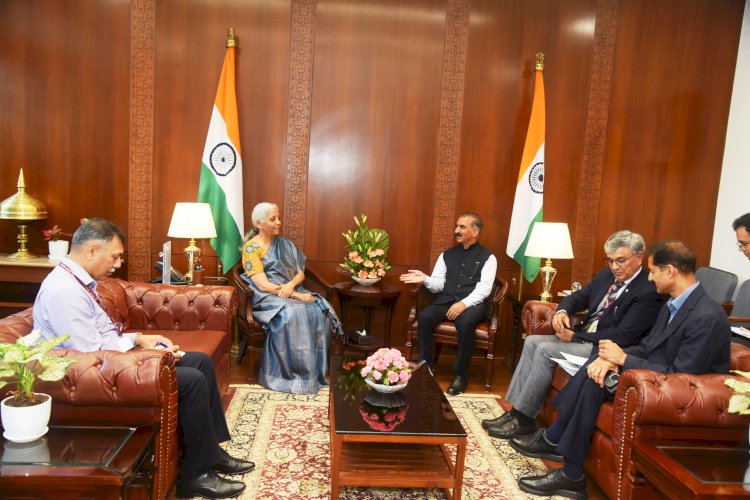 मुख्यमंत्री ने केंद्रीय वित्त मंत्री से की भेंट, स्पेशल सेंट्रल असिस्टेंस के तहत वित्तीय पैकेज प्रदान करने का किया आग्रह