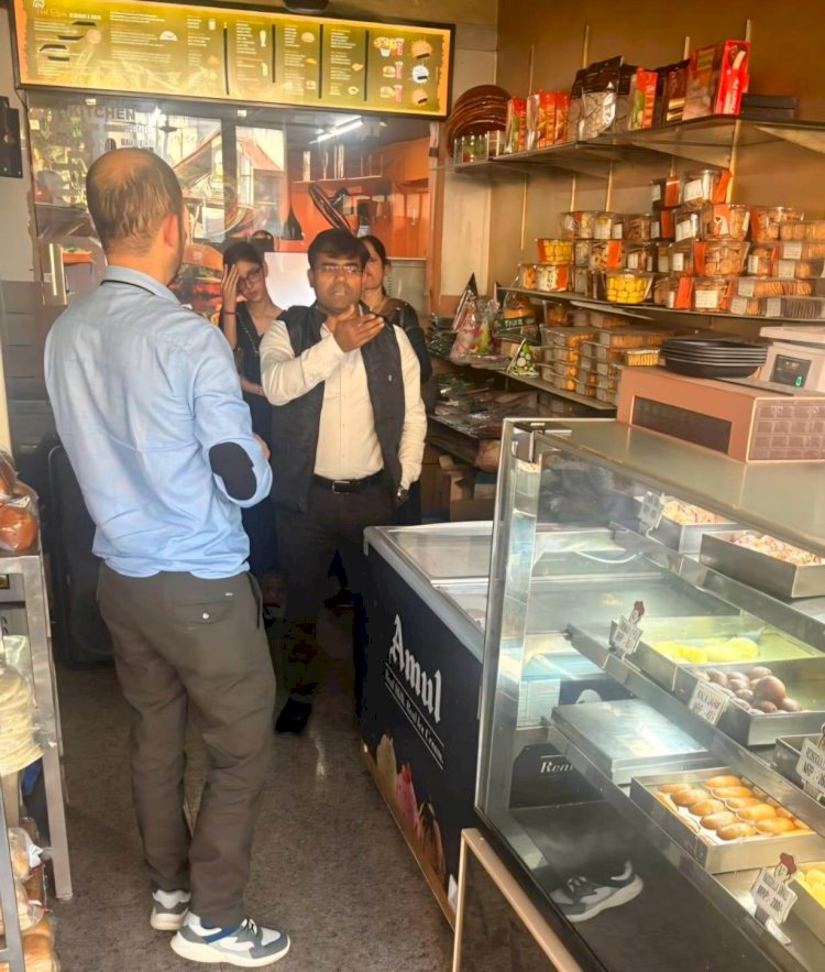 होली के मद्देनजर जिला प्रशासन सतर्क, बिलासपुर में दुकानों पर किया औचक निरीक्षण