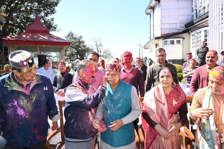 लोक भवन में राज्यपाल और मुख्यमंत्री ने हर्षोल्लास के साथ मनाई होली