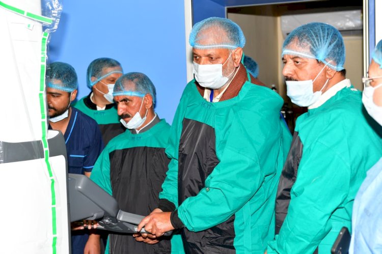 मुख्यमंत्री ने नेरचौक में रोबोटिक सर्जरी सुविधा का किया शुभारंभ