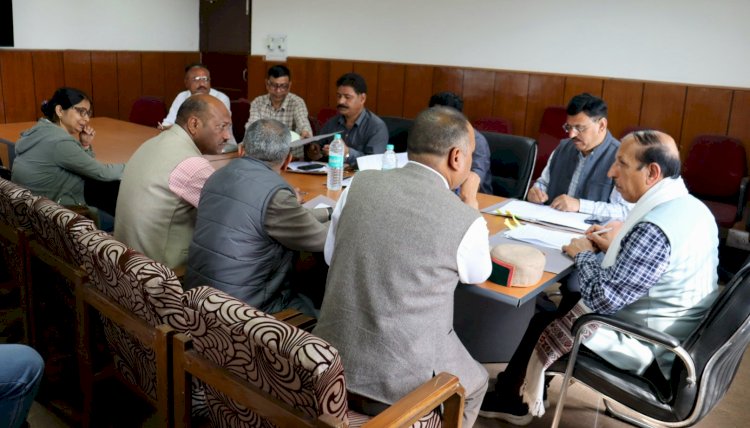 नाहन : खाद्य सुरक्षा अधिनियम की समीक्षा बैठक, पीडीएस और मिड-डे-मील की गुणवत्ता पर सख्त निर्देश