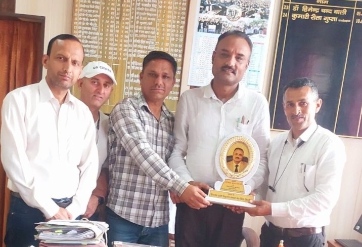 नाहन: 3 प्रतिशत वेतन कटौती का विरोध किया प्रवक्ता संघ ने, डीए की आस थी, झटका लगा कटौती के नाम पर...