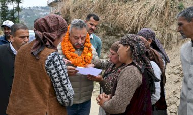 शिक्षा मंत्री ने कोट काईना में दो संपर्क सड़कों का किया लोकार्पण