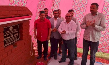 केवल सिंह पठानिया ने शाहपुर के गुब्बर में 2 करोड़ की लागत से बनने वाले सोलर पावर प्लांट का किया शिलान्यास