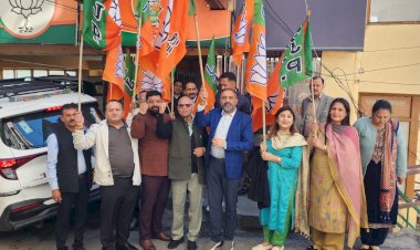 भाजपा स्थापना दिवस पर दीपकमल चक्कर में धूम-धाम से आयोजन—कार्यकर्ताओं में उत्साह