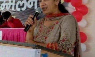 शिमला : जनवादी महिला समिति ने ओपीडी शिफ्ट करने विरोध जताया.