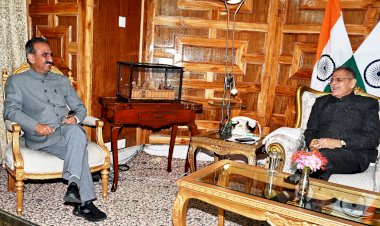 मुख्यमंत्री ने राज्यपाल से भेंट की