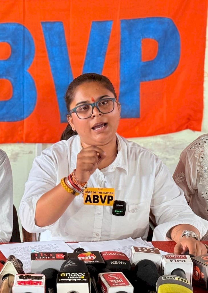 शूलिनी विश्वविद्यालय प्रशासन पर अभाविप का सीधा आरोप, लापरवाही ने ली छात्र की जान:–नैंसी अटल