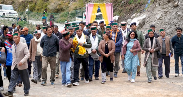 राजस्व मंत्री ने किन्नौर का किया दौरा,  22 लाख रूपये की लागत से निर्मित होने वाले शहीद हवलदार रोहित नेगी स्मारक का शिलान्यास किया