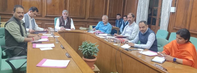 हिमाचल प्रदेश विधान सभा सचिवालय में आयोजित हुई स्थानीय निधि लेखा समिति की बैठक