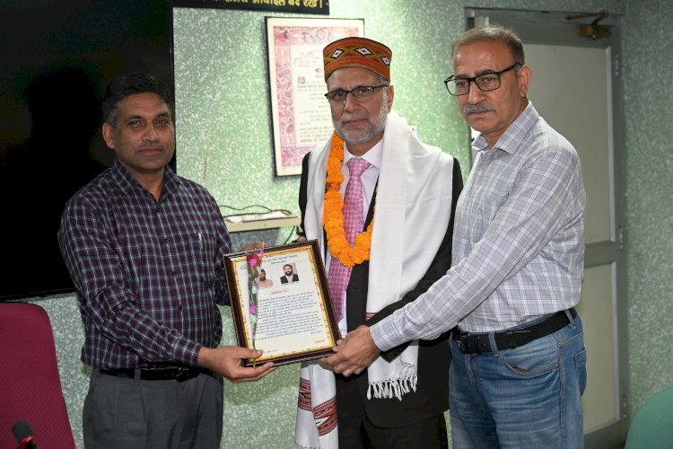 सूचना एवं जन सम्पर्क विभाग में सेवानिवृत्ति समारोह आयोजित