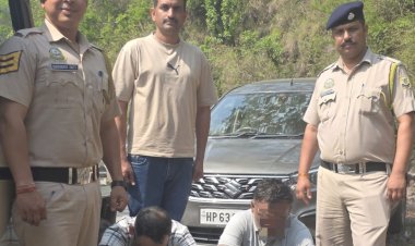 नाहन: कार से बरामद हुआ 6.95 ग्राम चिट्टा, 2 तस्कर धरे...रेणुका पुलिस स्टेशन में एफआईआर दर्ज..