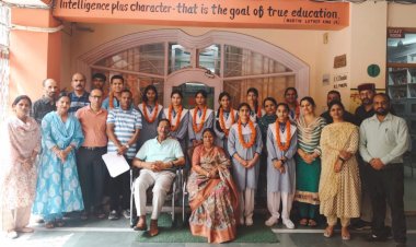 नाहन: आदर्श विद्या निकेतन के देवांश का मेरिट सूची में 9 वां स्थान, 33 छात्रों ने 90 प्रतिशत से अधिक अंक..