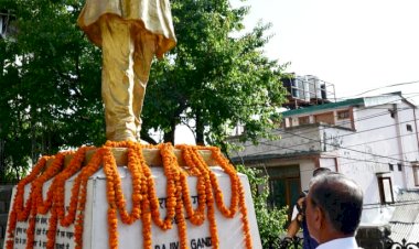 मुख्यमंत्री ने राजीव गांधी की पुण्यतिथि पर श्रद्धांजलि अर्पित की