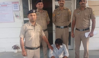 नाहन: कार से बरामद हुए 264 नशीले कैप्सूल ,आरोपी चालक धरा..