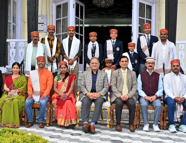 लोक भवन में गुजरात और महाराष्ट्र के स्थापना दिवस आयोजित