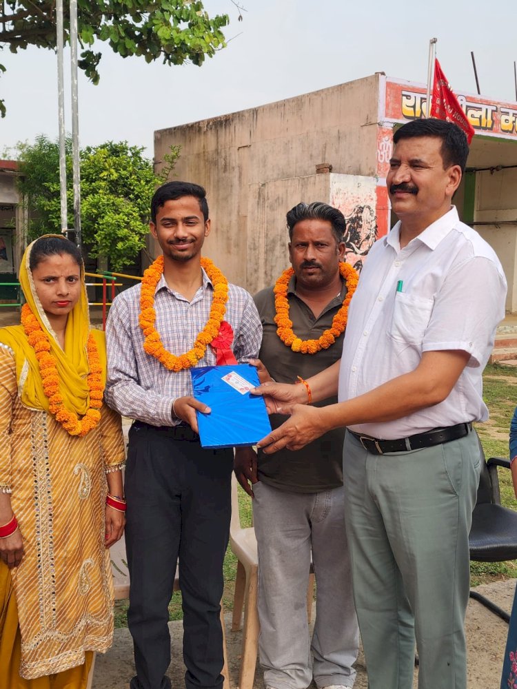 बडैहर स्कूल के विद्यार्थियों ने बोर्ड परीक्षा में किया उत्कृष्ट प्रदर्शन