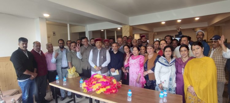 कांग्रेस की 'झूठी गारंटियों' का हिसाब करेगा ठियोग :नगर परिषद में खिलेगा कमल-प्रोफेसर  सिकंदर कुमार