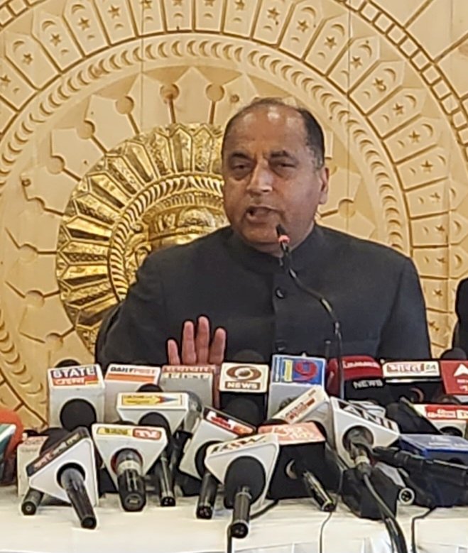 भ्रष्ट अधिकारियों के आगे पूरी तरह ‘कंप्रोमाइज़्ड  हैं मुख्यमंत्री सुक्खू : जयराम ठाकुर