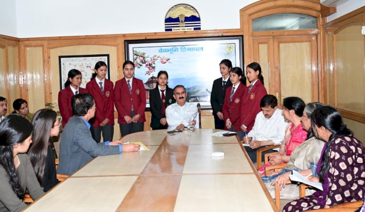 प्रदेश सरकार विद्यार्थियों को उच्च शिक्षा के लिए एक प्रतिशत ब्याज पर दे रही ऋण सुविधा: मुख्यमंत्री