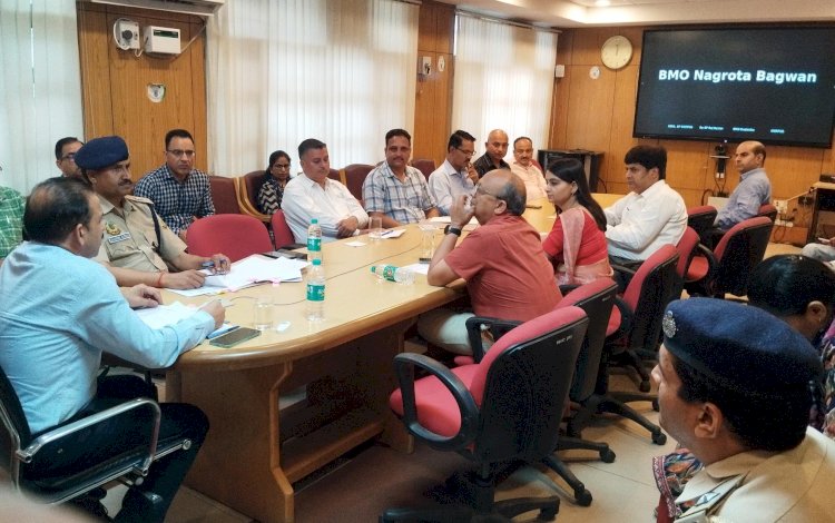 नशे की रोकथाम के लिए सभी विभागों के समन्वित प्रयास जरूरी: एडीसी विनय कुमार
