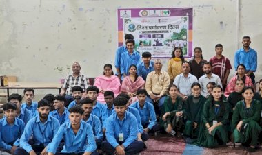 नाहन : आईटीआई में मेरा युवा भारत ने पर्यावरण संरक्षण दिवस मनाया...
